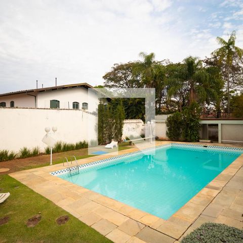 Casa para alugar com 628m², 5 quartos e 7 vagas Casa para alugar com 628m², 5 quartos e 7 vagasQuintal com Piscina