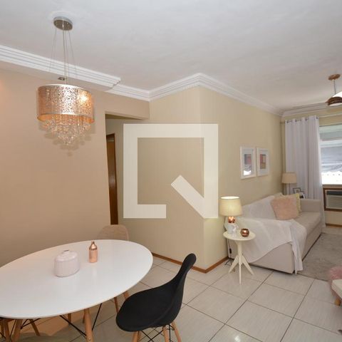 Apartamento à venda com 75m², 3 quartos e 1 vagaSala