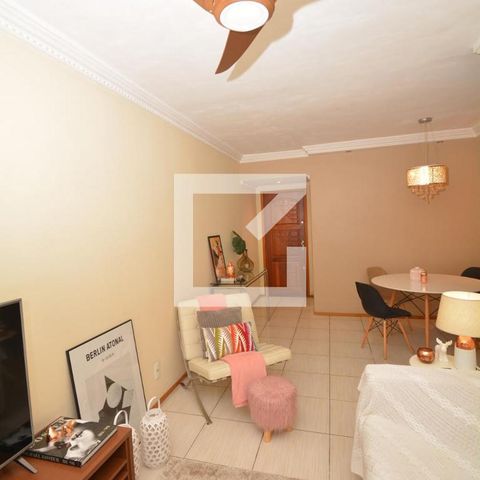 Apartamento à venda com 75m², 3 quartos e 1 vagaSala