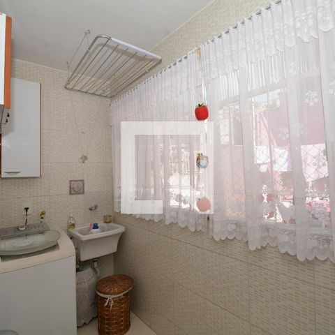 Apartamento à venda com 75m², 3 quartos e 1 vagaÁrea de Serviço