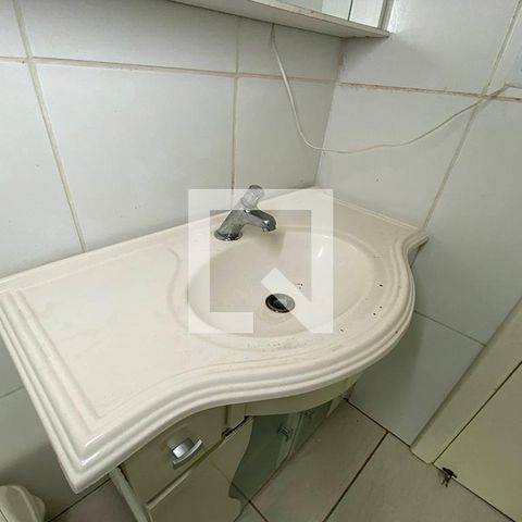 Casa à venda com 90m², 2 quartos e 3 vagasPia do Banheiro Social