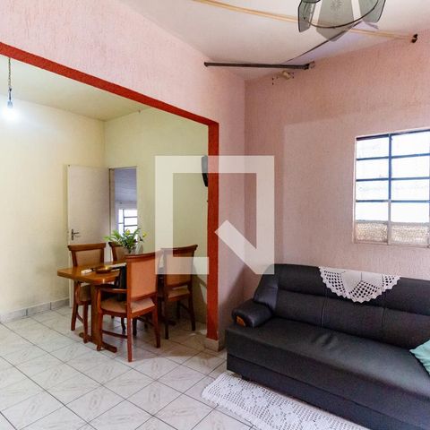 Casa à venda com 126m², 2 quartos e 1 vagaSala