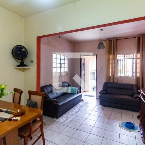 Casa à venda com 126m², 2 quartos e 1 vagaSala