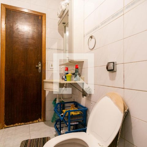 Casa à venda com 90m², 2 quartos e 2 vagasBanheiro