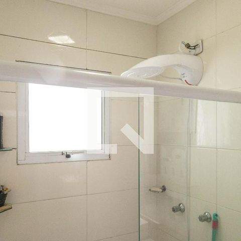 Casa de condomínio à venda com 65m², 2 quartos e 1 vagaBanheiro