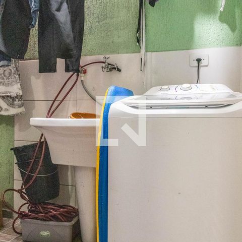 Casa de condomínio à venda com 65m², 2 quartos e 1 vagaÁrea de Serviço