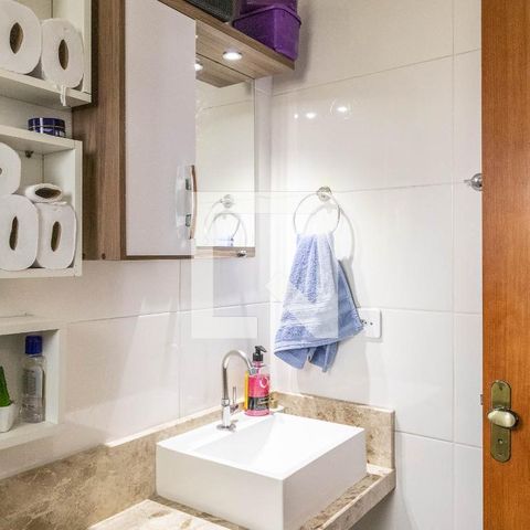 Casa de condomínio à venda com 65m², 2 quartos e 1 vagaBanheiro