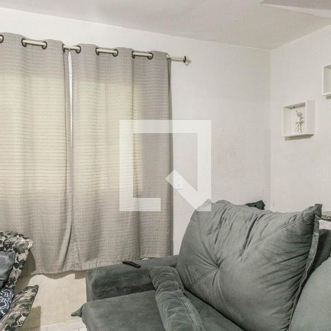 Casa de condomínio à venda com 65m², 2 quartos e 1 vagaSala