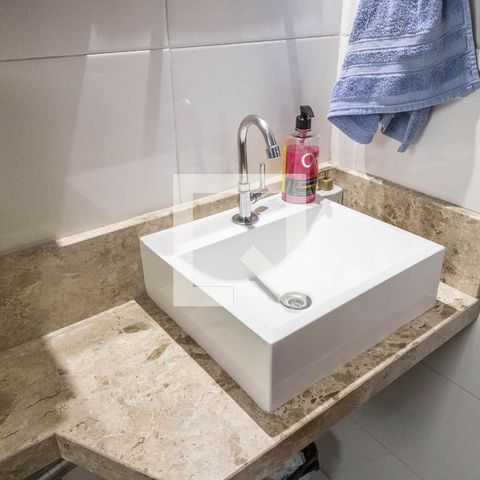 Casa de condomínio à venda com 65m², 2 quartos e 1 vagaBanheiro