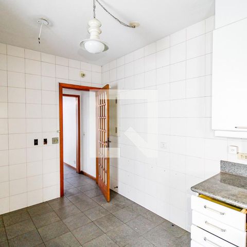 Casa para alugar com 150m², 2 quartos e 2 vagasCozinha