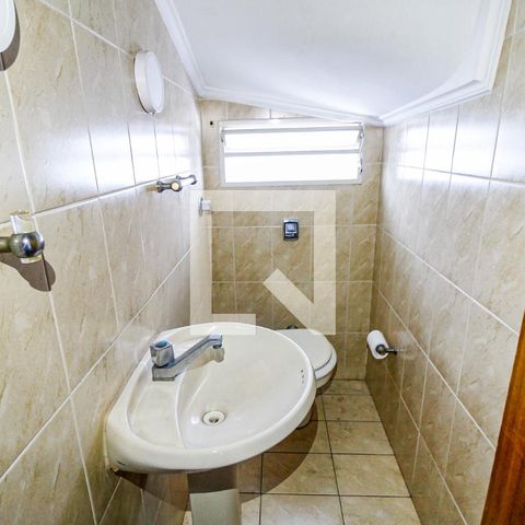 Casa para alugar com 150m², 2 quartos e 2 vagasLavabo