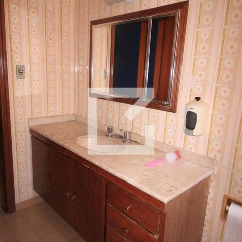 Casa à venda com 240m², 4 quartos e 4 vagasBanheiro