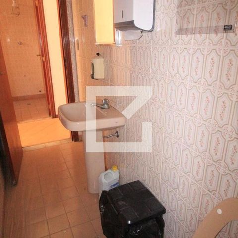 Casa à venda com 240m², 4 quartos e 4 vagasLavabo