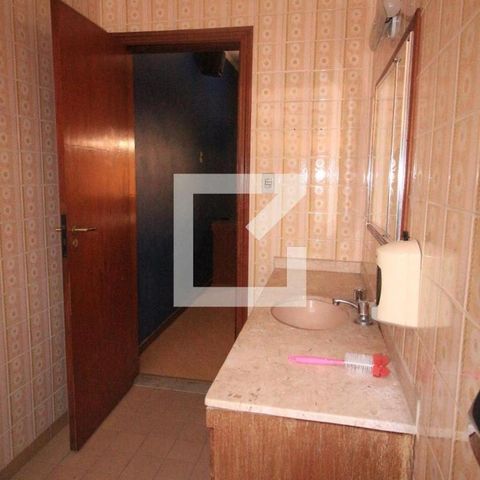 Casa à venda com 240m², 4 quartos e 4 vagasBanheiro