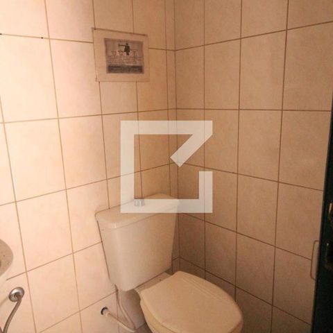 Casa à venda com 240m², 4 quartos e 4 vagasBanheiro de Serviço