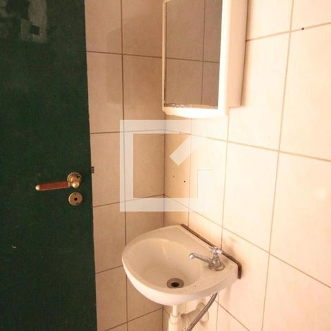 Casa à venda com 240m², 4 quartos e 4 vagasBanheiro de Serviço