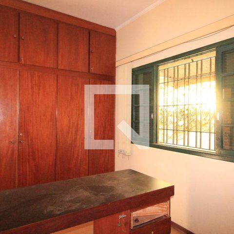 Casa à venda com 240m², 4 quartos e 4 vagasQuarto 1