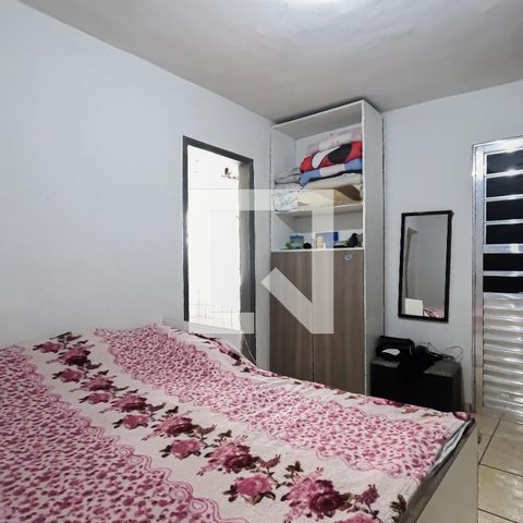 Casa à venda com 100m², 2 quartos e 5 vagasSuíte