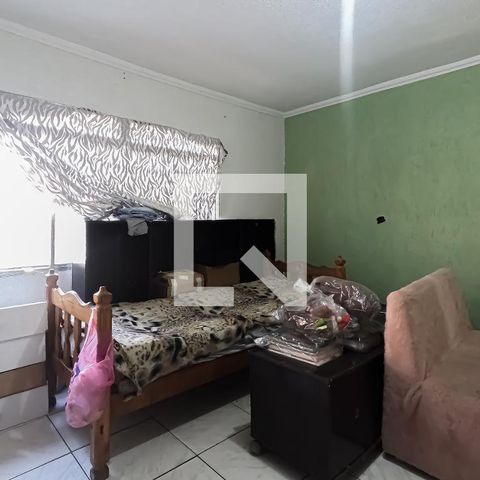 Casa à venda com 100m², 2 quartos e 5 vagasSala