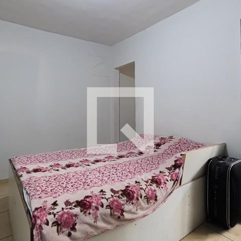 Casa à venda com 100m², 2 quartos e 5 vagasSuíte