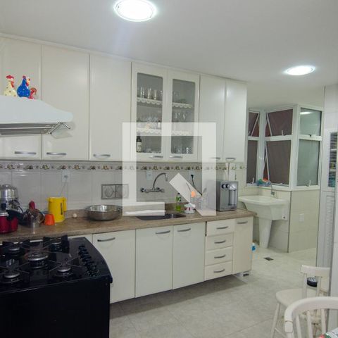 Apartamento à venda com 180m², 3 quartos e 1 vagaCozinha