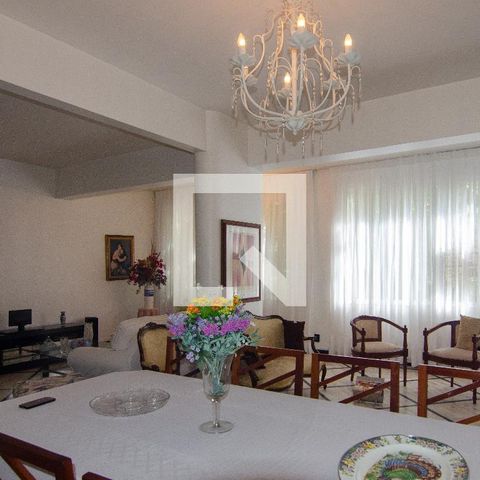 Apartamento à venda com 180m², 3 quartos e 1 vagaSala