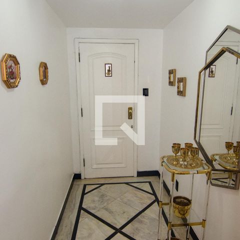 Apartamento à venda com 180m², 3 quartos e 1 vagaSala