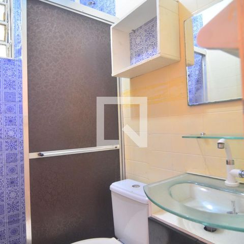 Casa à venda com 60m², 2 quartos e 2 vagasSuíte