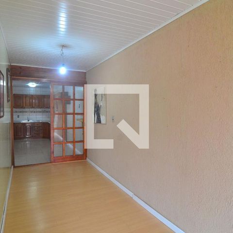 Casa à venda com 60m², 2 quartos e 2 vagasSala