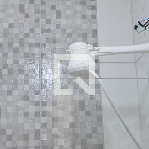 Casa à venda com 200m², 3 quartos e 2 vagasChuveiro