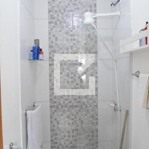 Casa à venda com 200m², 3 quartos e 2 vagasBanheiro