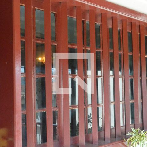 Casa à venda com 200m², 3 quartos e 2 vagasDetalhe
