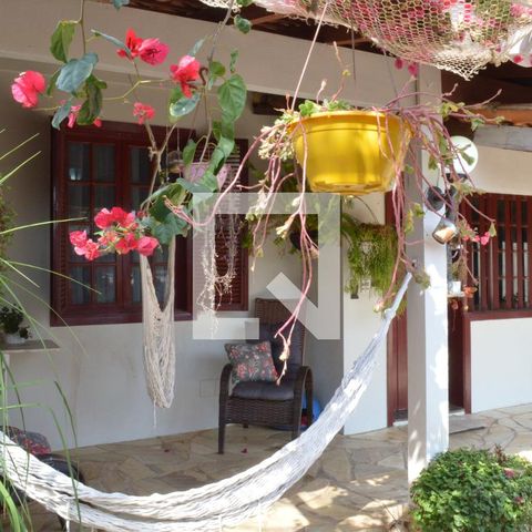 Casa à venda com 200m², 3 quartos e 2 vagasVaranda 