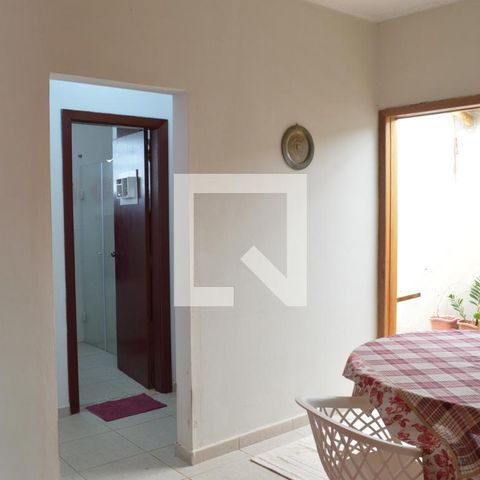 Casa à venda com 200m², 3 quartos e 2 vagasCopa