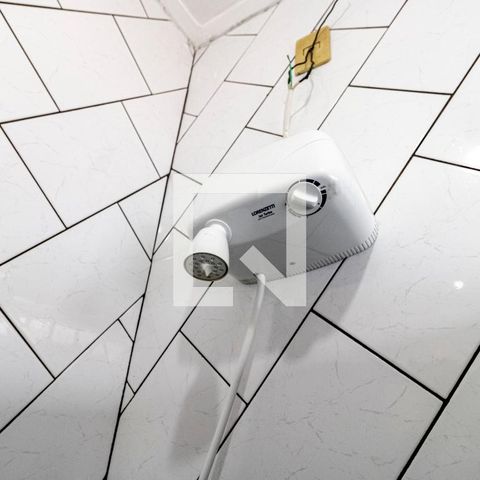 Casa à venda com 159m², 3 quartos e 2 vagasBanheiro 03 Suíte 03 - Chuveiro