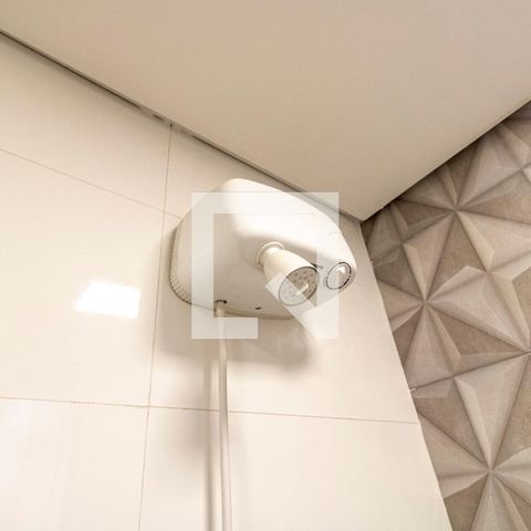 Casa à venda com 159m², 3 quartos e 2 vagasBanheiro 01 da Suíte - Chuveiro
