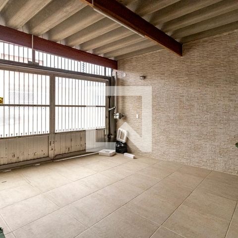 Casa à venda com 159m², 3 quartos e 2 vagasGaragem