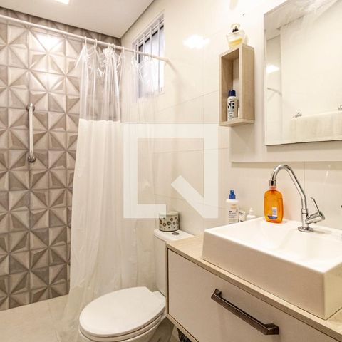 Casa à venda com 159m², 3 quartos e 2 vagasBanheiro 01 da Suíte