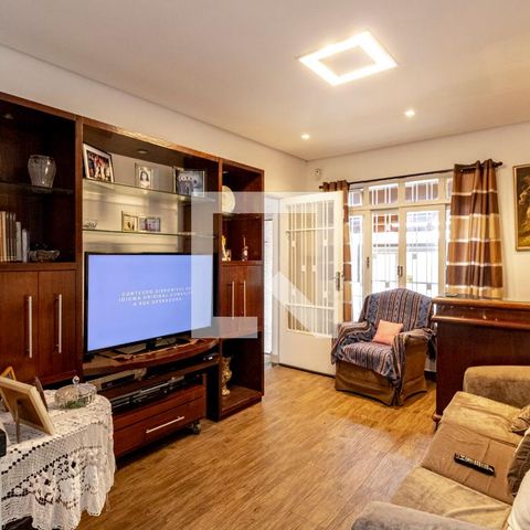 Casa à venda com 159m², 3 quartos e 2 vagasSala