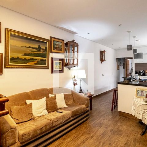 Casa à venda com 159m², 3 quartos e 2 vagasSala