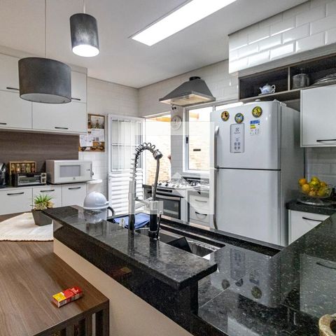 Casa à venda com 159m², 3 quartos e 2 vagasCozinha