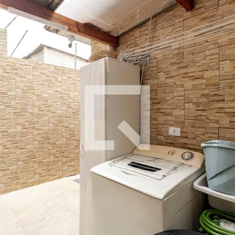 Casa à venda com 159m², 3 quartos e 2 vagasÁrea de Serviço