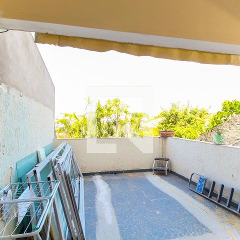 Casa à venda com 259m², 3 quartos e 2 vagas Casa à venda com 259m², 3 quartos e 2 vagasVaranda