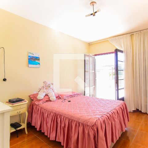 Casa à venda com 259m², 3 quartos e 2 vagasQuarto 1