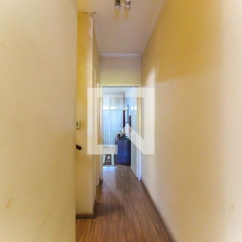 Casa à venda com 259m², 3 quartos e 2 vagasCorredor