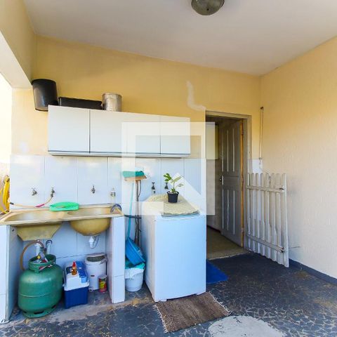 Casa à venda com 259m², 3 quartos e 2 vagasÁrea de Serviço