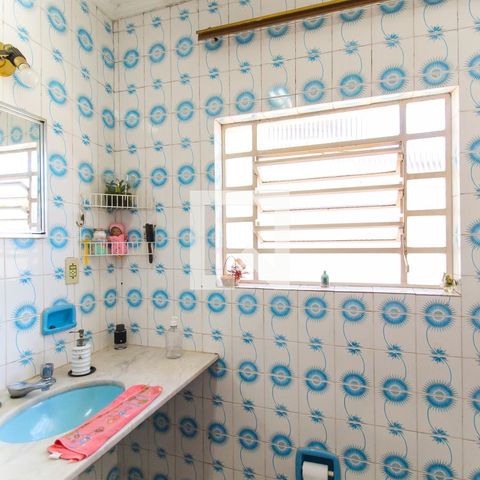 Casa à venda com 259m², 3 quartos e 2 vagasBanheiro 1