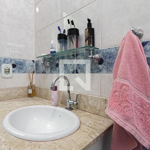 Casa à venda com 190m², 3 quartos e 3 vagasBanheiro