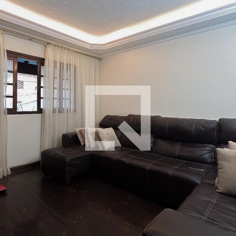 Casa à venda com 190m², 3 quartos e 3 vagasSala