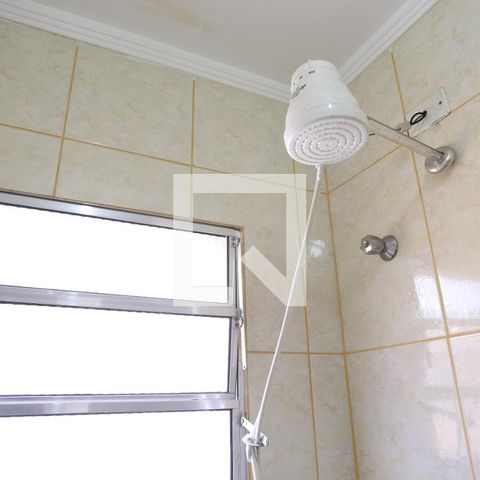 Casa de condomínio à venda com 51m², 2 quartos e 1 vagaBanheiro da Suíte 1